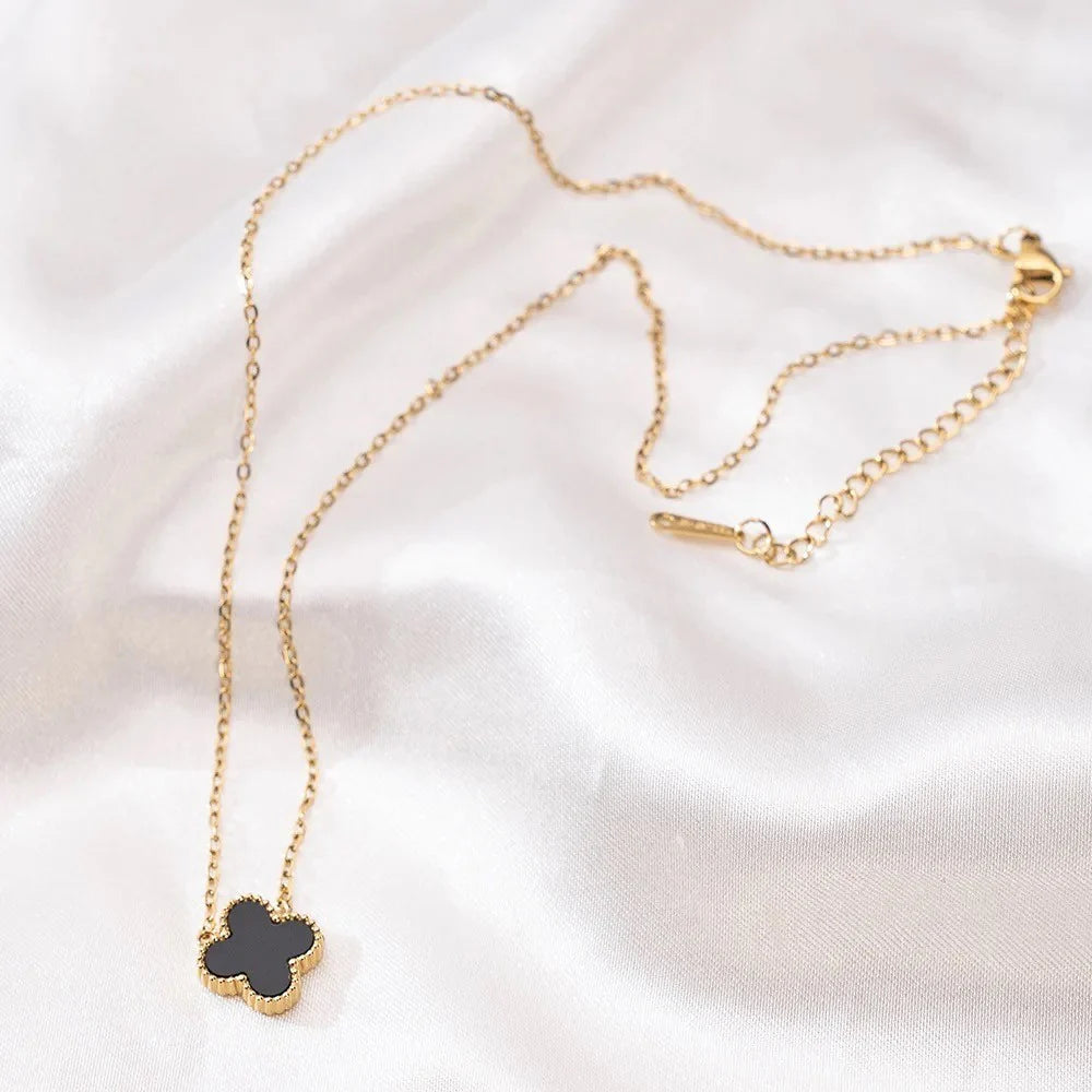 The Charm and Elegance of Clover Necklaces