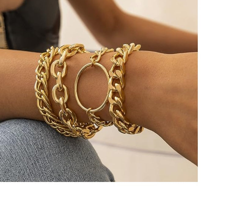 Chunky Gold Bracelets: The Perfect Accessory to Elevate Your Style