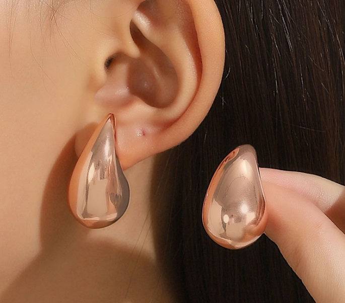 18K Rose Gold Tear Drop Earrings